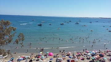 Apartamento de 2 dormitorios en Torrevieja cerca de La Playa del Cura * in Ole International