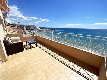 Maison jumelée de 4 chambres face à la mer à Campoamor in Ole International