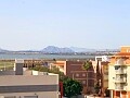 Takvåning med 2 sovrum och solarium 50 meter från stranden La Mata in Ole International