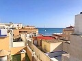 Takvåning med 2 sovrum och solarium 50 meter från stranden La Mata in Ole International
