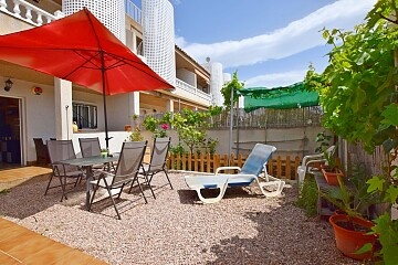 Bungalow im Erdgeschoss mit 2 Schlafzimmern mit Garten in Villamartin in Ole International