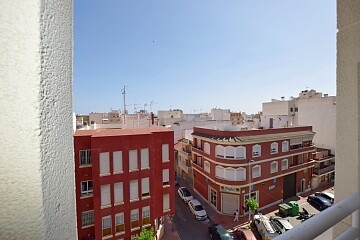 Lägenhet med 2 sovrum i centrum av Torrevieja nära stranden * in Ole International