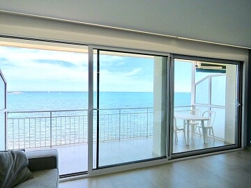 Apartamento de 3 dormitorios en primera línea de playa de los Naúfragos  * in Ole International