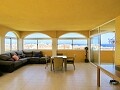 3 makuuhuoneen kattohuoneisto solariumilla lähellä La Matan rantaa * in Ole International