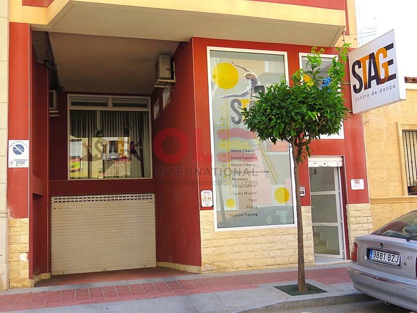Commercial unit in Guardamar del Segura * in Ole International