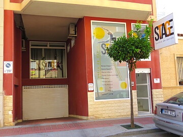 Commercial unit in Guardamar del Segura * in Ole International
