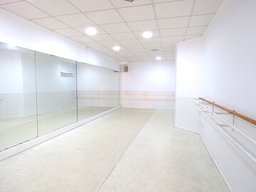 Commercial unit in Guardamar del Segura * in Ole International