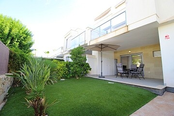 Appartementen op de begane grond met 2 slaapkamers in Vistabella Golf  in Ole International