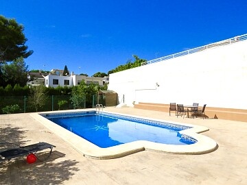 3 beds detached villa with private swimming pool in Los Balcones  in Ole International