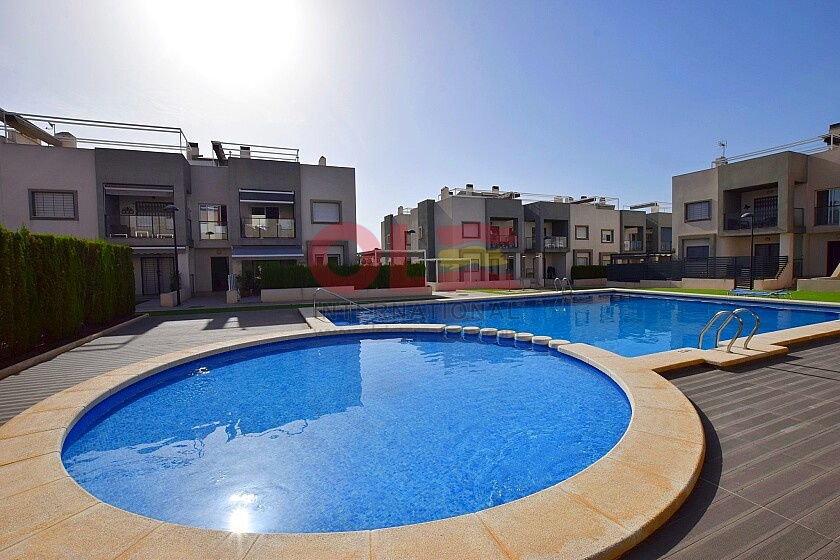 2 beds top floor apartment with solarium & sea views in the north of Torrevieja in Ole International