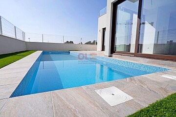 3 bedroom detached villas near Polop and Benidorm  in Ole International