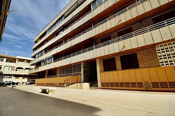 Apartamento de 3 dormitorios cerca de la playa en Torrevieja in Ole International