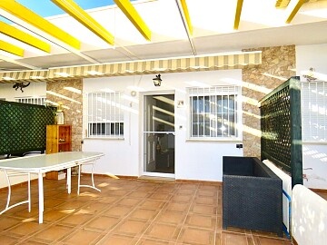 Ground floor townhouse with 2 bedrooms in Mil Palmeras in Ole International