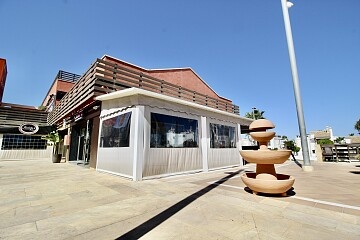 Geschäftsräume im Einkaufszentrum La Fuente in Ole International