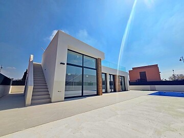 2 bedroom luxury detached villas on one storey in Condado de Alhama  in Ole International