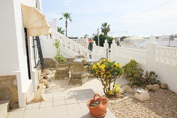 3 bedroom detached villa near Villamartin in Ole International