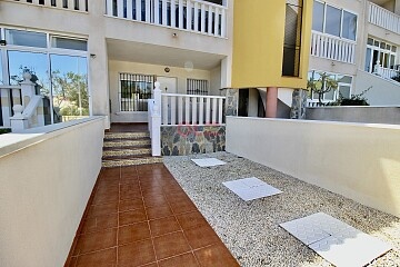Appartement de 2 chambres au rez-de-chaussée près de Villamartín * in Ole International