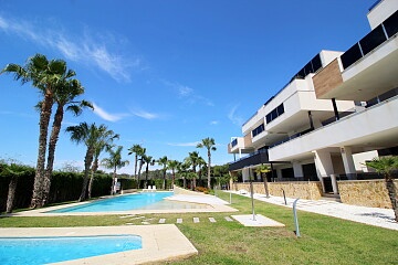 2 beds almost-new apartment with views near Villamartin  * in Ole International