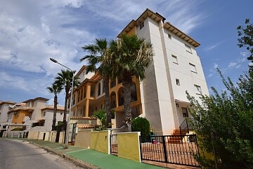 Spacious 2 bedrooms penthouse with sea views in Dehesa de Campoamor  in Ole International