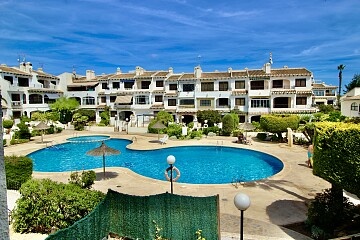 Appartement met 2 slaapkamers voor LANGE TERMIJN VERHUUR in Cabo Roig * in Ole International