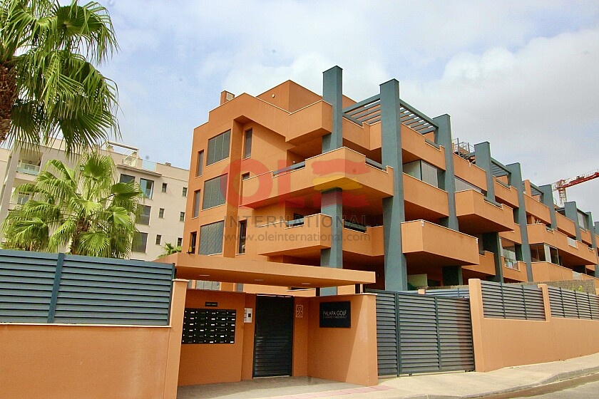 Luxurious 2-bedroom apartment in Villamartín * in Ole International