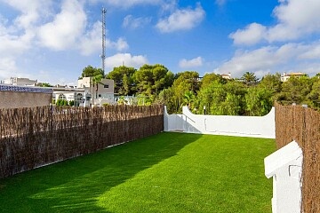 2 beds just renovated semidetached house near Villamartin  in Ole International