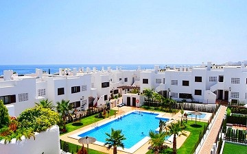 Apartments mit 1, 2 und 3 Schlafzimmern direkt am Strand in San Juan de los Terreros in Ole International