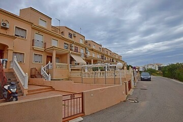 Radhus med 3 sovrum nära stranden och Zenia Boulevard i Playa Flamenca in Ole International