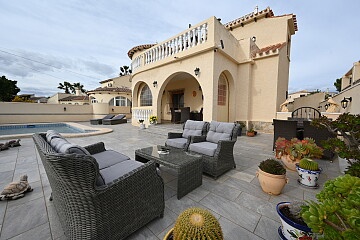 Large 4 bedroom detached villa with private pool in Villamartin  in Ole International