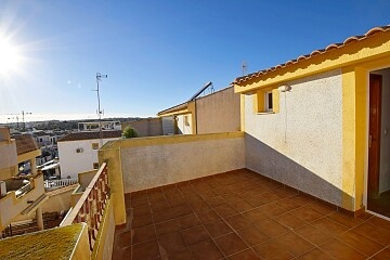 Large 4 bedrooms semidetached villa in Los Altos  * in Ole International