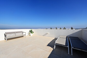 Penthouse with 2 bedrooms and 2 bathrooms in Los Balcones in Ole International