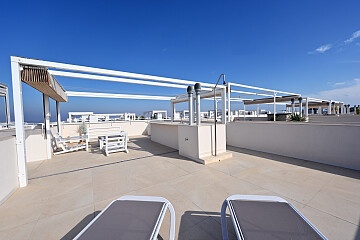 Penthouse met 2 slaapkamers en 2 badkamers in Residencial Mirasal Los Balcones * in Ole International