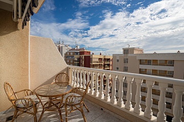 2 bedrooms seafront apartment in Playa Naúfragos in south Torrevieja  in Ole International