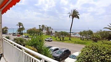 1 bedroom apartment on the seafront in Dehesa de Campoamor  in Ole International