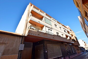 Appartement met 2 slaapkamers in het centrum van Torrevieja  in Ole International