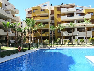 Apartment with 3 bedrooms in Punta Prima near the sea * in Ole International