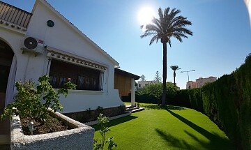 Individuelle Villa mit 5 Schlafzimmern in Campoamor in Ole International