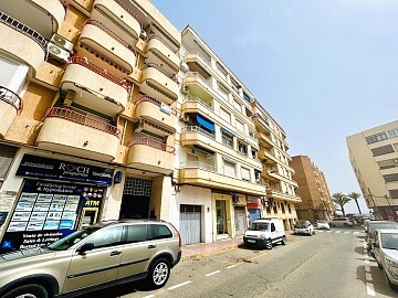 Apartment with 3 bedrooms in Torrevieja near the beach Playa del Cura in Ole International