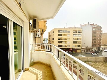Квартира с 3 спальнями в Торревьехе, рядом с пляжем Playa del Cura in Ole International