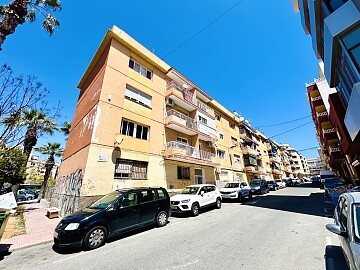 2 slaapkamer appartement te huur in Torrevieja vlakbij Parque de las  in Ole International