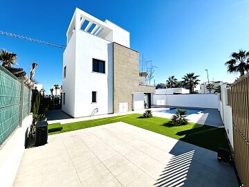 Fristående villa med 3 sovrum med trädgård och pool i Guardamar del Segura * in Ole International