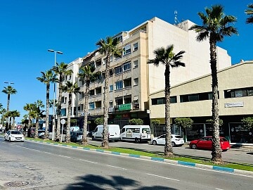 4 makuuhuoneen huoneisto Nueva Torreviejassa in Ole International