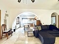 Chalet adosado de 2 dormitorios con jardín y piscina privada en Los Balcones in Ole International