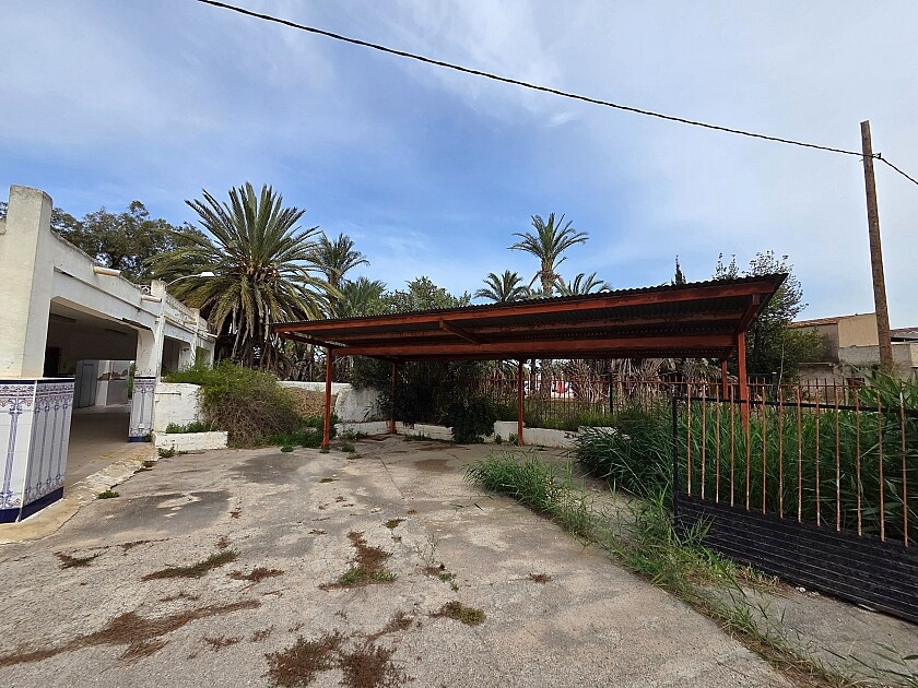 Property Image 4 Property Image 4