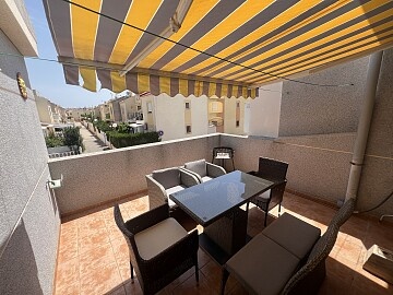 Maison de ville de 3 chambres et 2 salles de bains à La Siesta in Ole International