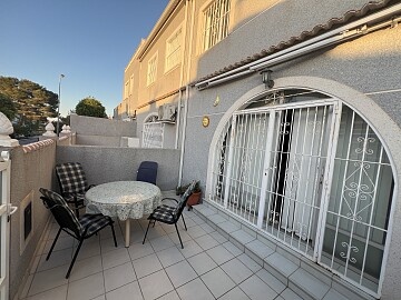 Casa a schiera con 3 camere da letto e 2 bagni a La Siesta in Ole International