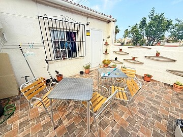 2 bedroom ground floor apartment to renovate in Torreta  in Ole International