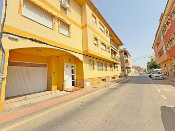 Appartement 2 chambres rénové à 10 mètres de la mer in Ole International
