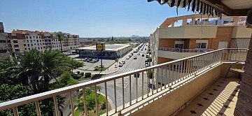 Rymlig lägenhet med 3 sovrum på Avenida Duque de Tamames i centrala Orihuela  * in Ole International