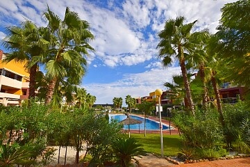 Apartamento de 2 dormitorios en Alameda del Mar muy cerca de la playa  * in Ole International